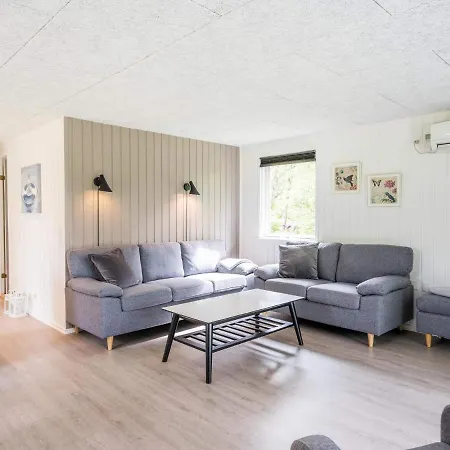 Vakantiehuis Holiday Cviii *